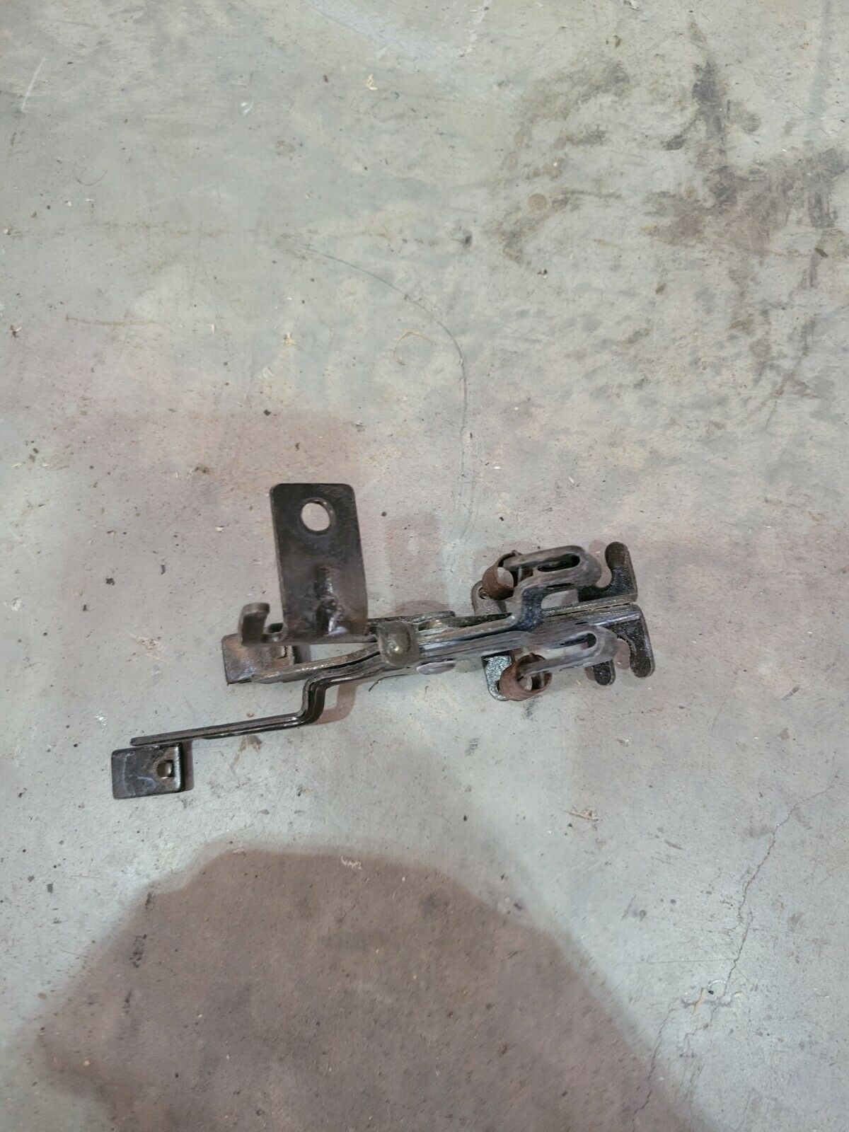 1997 MAZDA MX5 MIATA Trunk gas door latch handle  mechanism