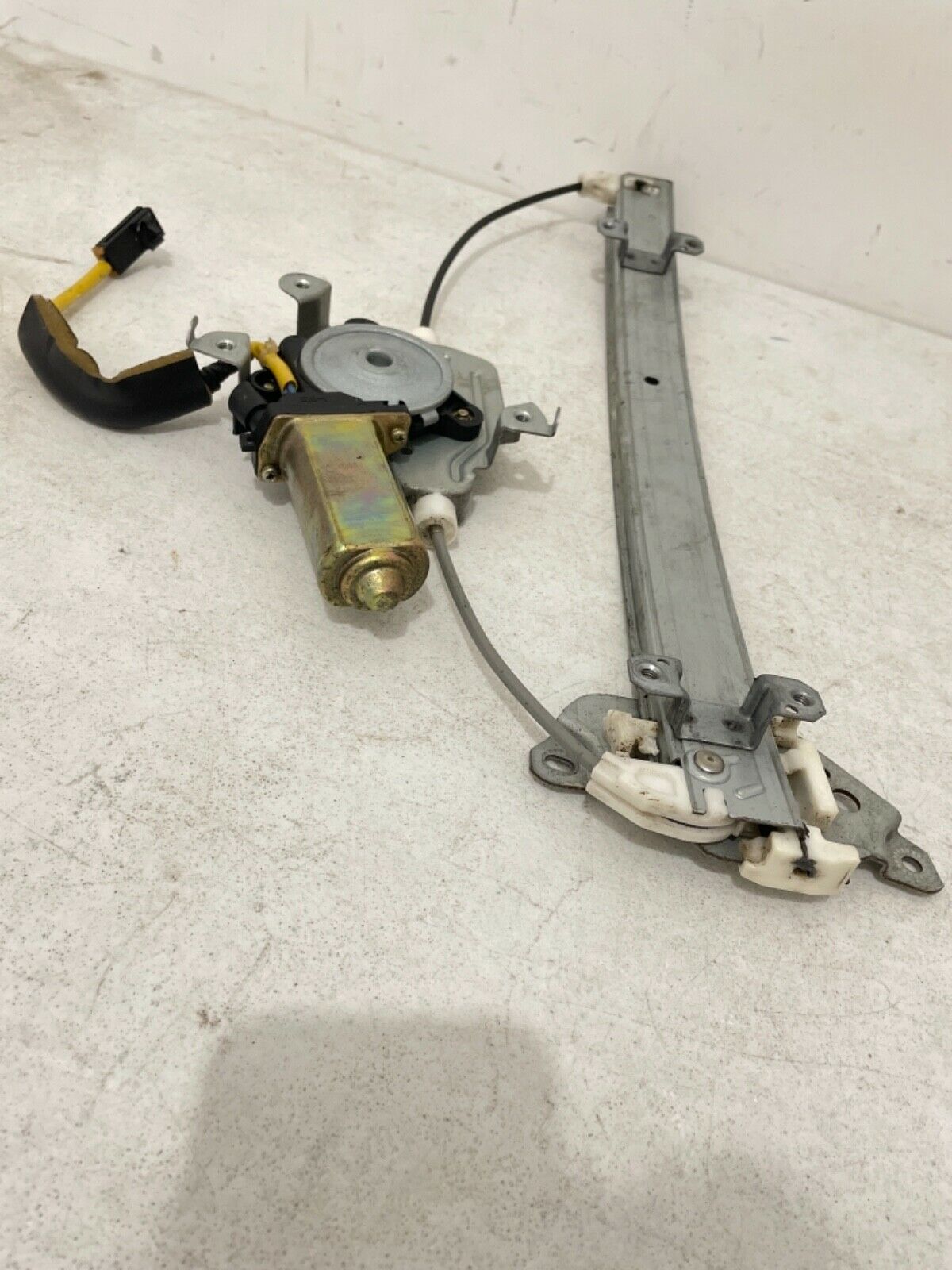 1997 1998 1999 Infiniti Q45 Window Regulator REAR DRIVER/LEFT