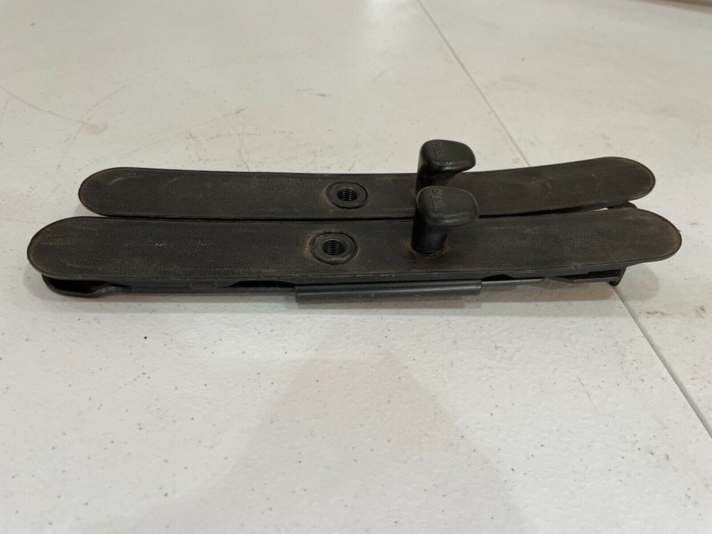 1991 1992 1993 1994 1995 Toyota Mr2 Seat Belt Brackets