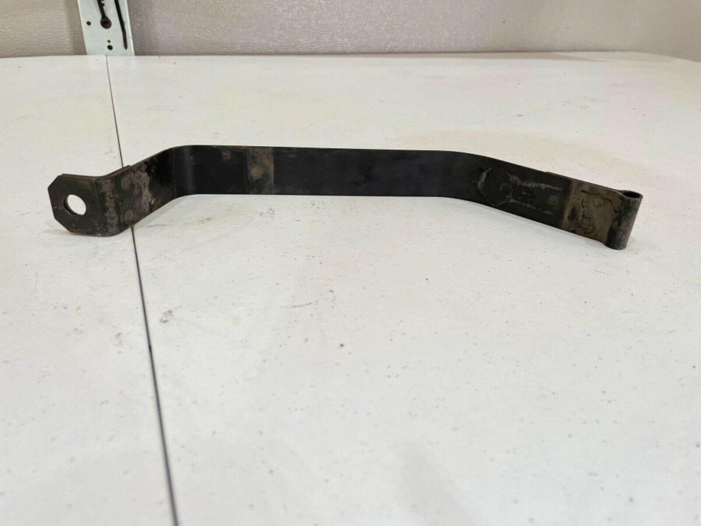 1991 1992 1993 1994 1995 Toyota Mr2 Gas Tank Strap Support