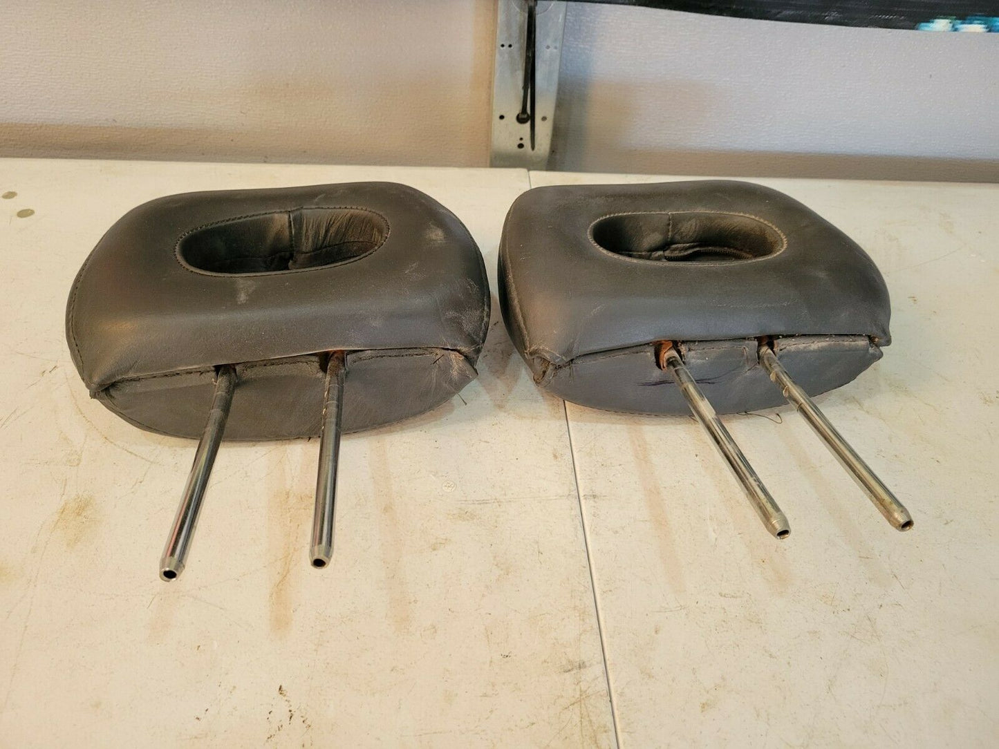 1994 1995 1995 1996 Acura integra Head rests Pair (2)