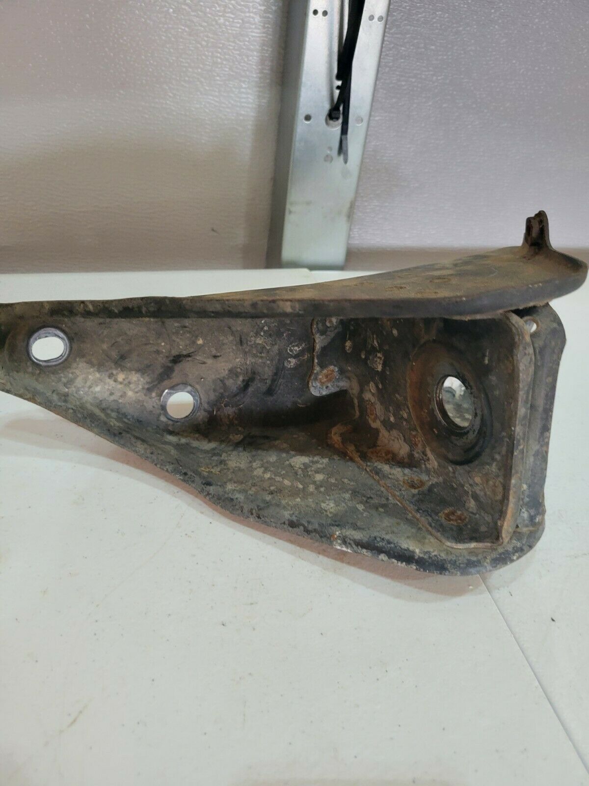 1991 1992 Toyota Mr2 Left Front Tencion Trailing Arm Bracket