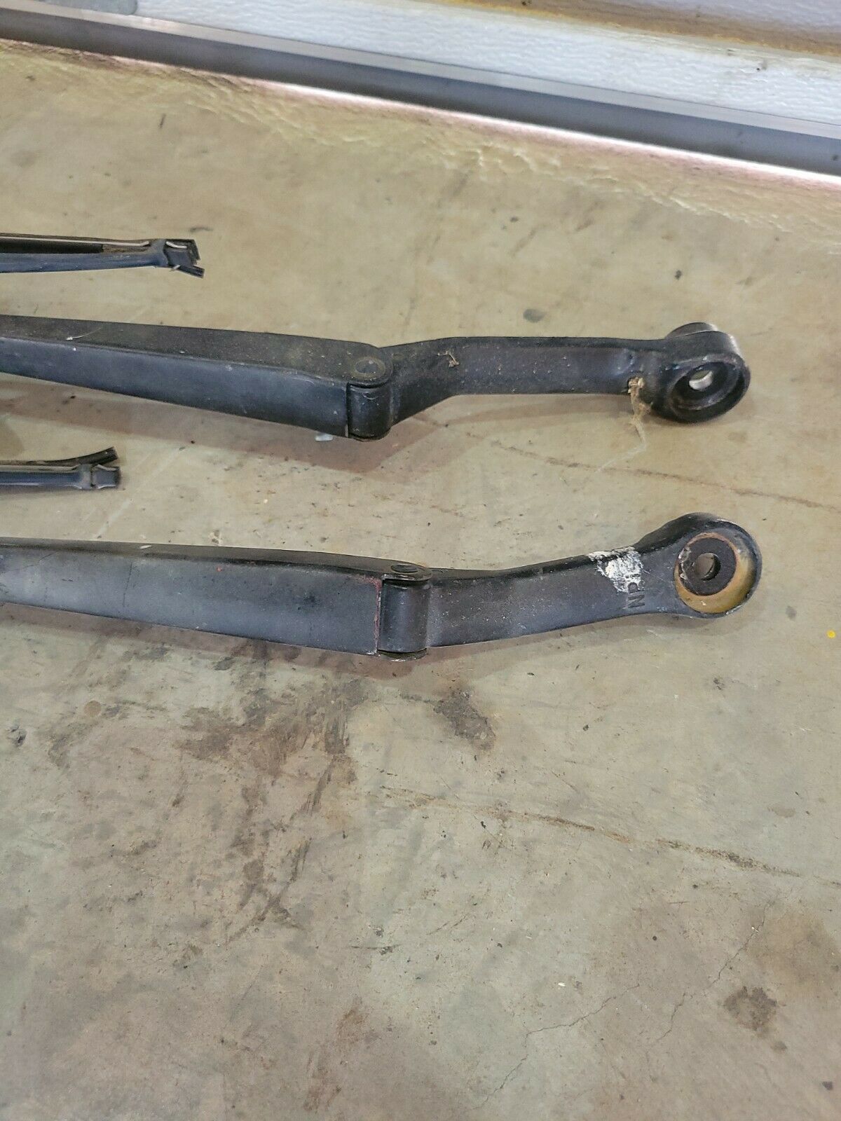 1991 1992 1993 1994 1995 1996 Mazda Mx5 Miata NA Windshield Wipers Arms